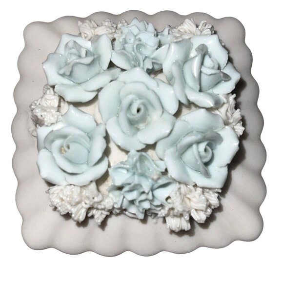 I.W. RICE Japan Porcelain Trinket Square Jewelry Box White Blue Flowers Vintage - Picture 3 of 9